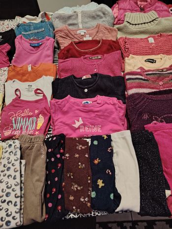 Lot de 76 pièces fille taille 6/9/12/18/24 mois
