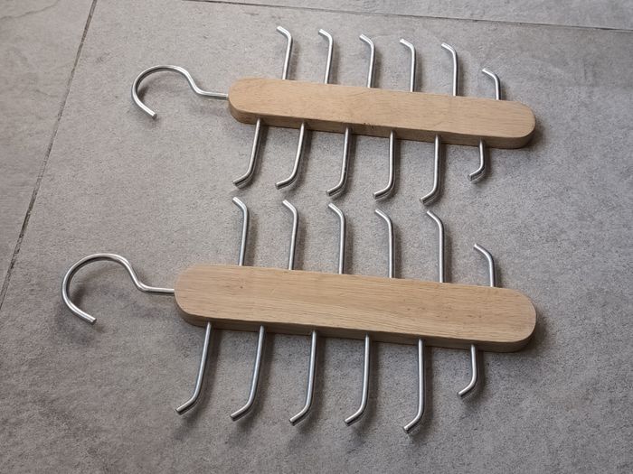 Lot 2 cintres à cravates - photo numéro 2