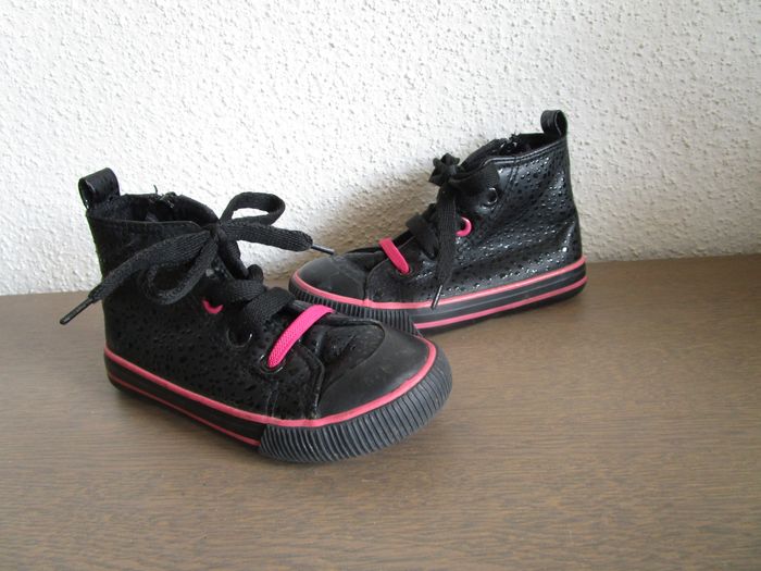 Baskets fille Pointure 24