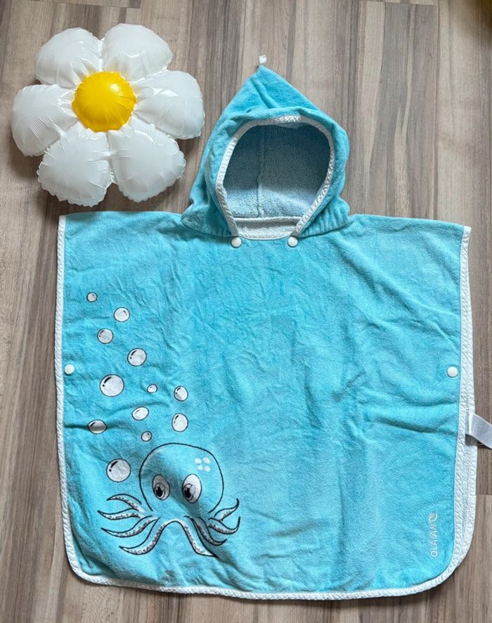 Pancho enfant piscine