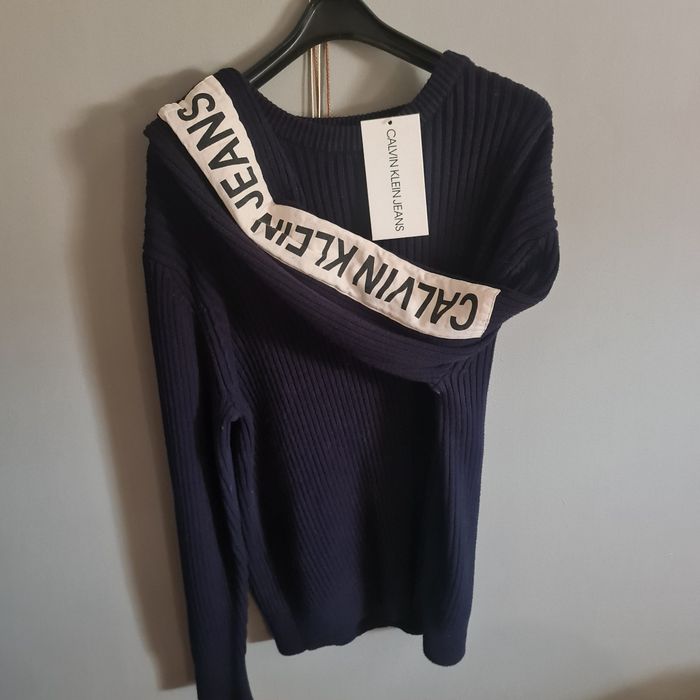 Calvin Klein pull T.S Neuf - photo numéro 3