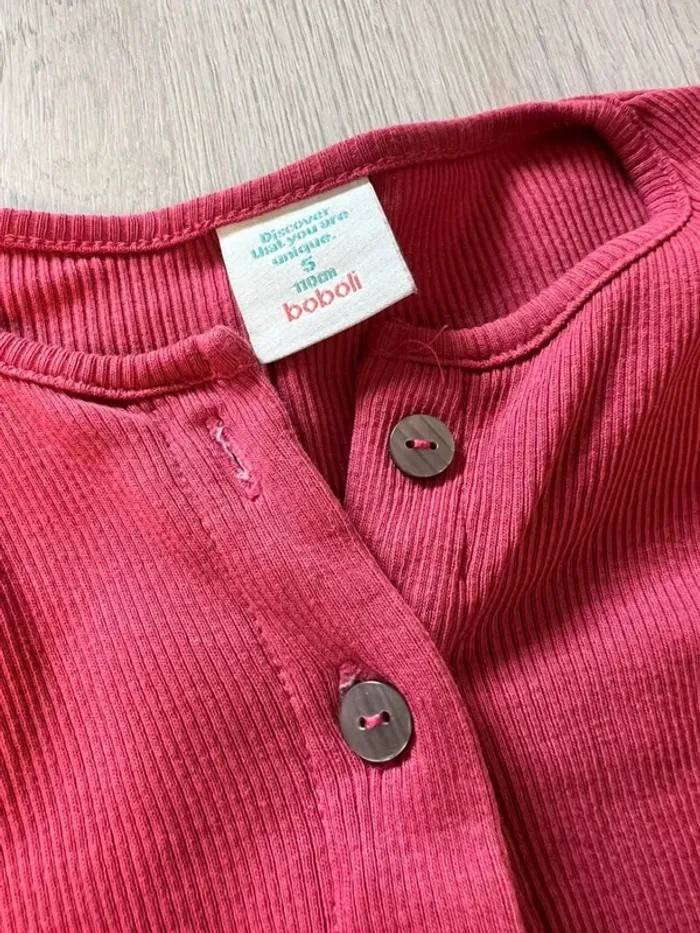 Gilet couleur framboise Boboli jolis détails 5 ans - photo numéro 3
