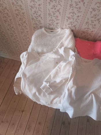 Lot de 7 vêtements 6 ans en état satisfaisant