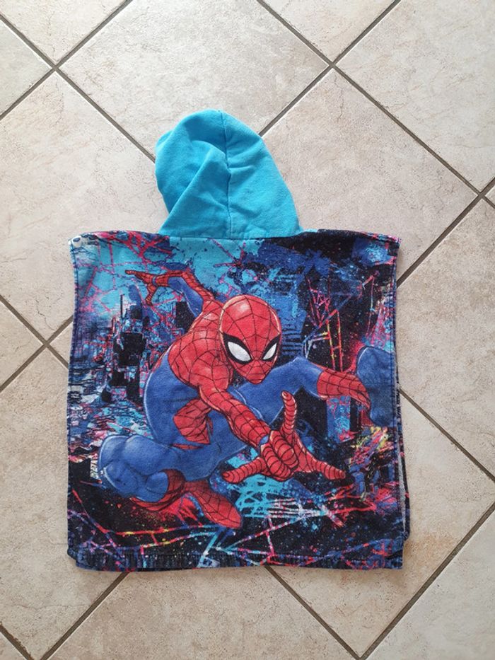 Poncho de bain Spiderman - photo numéro 2