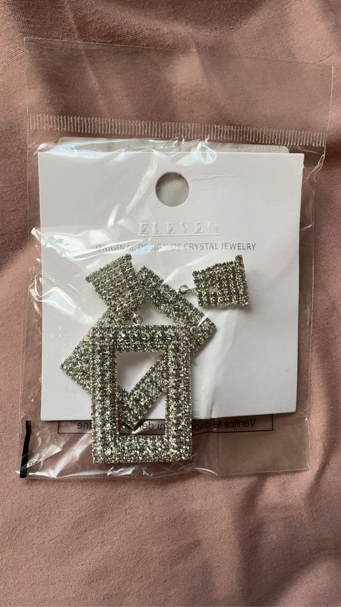 Boucles d’oreilles strass