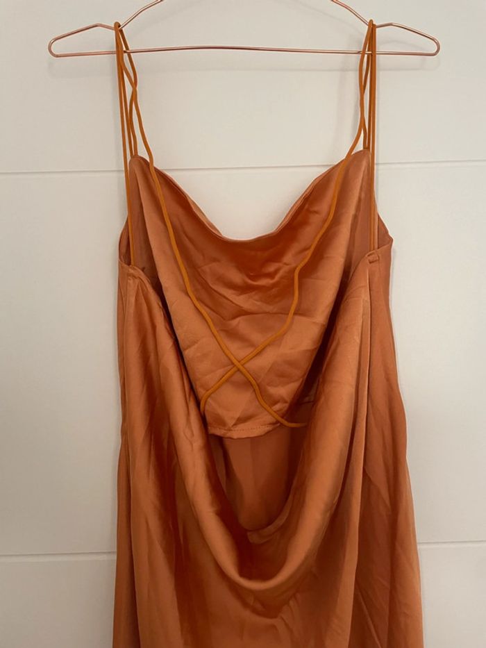Magnifique robe orange satin 🍊 - photo numéro 3