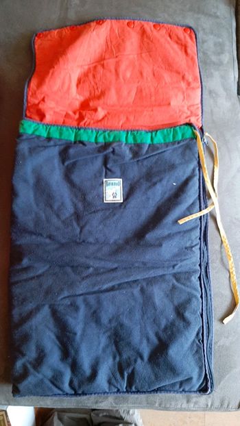 Gigoteuse pour voiture bébé