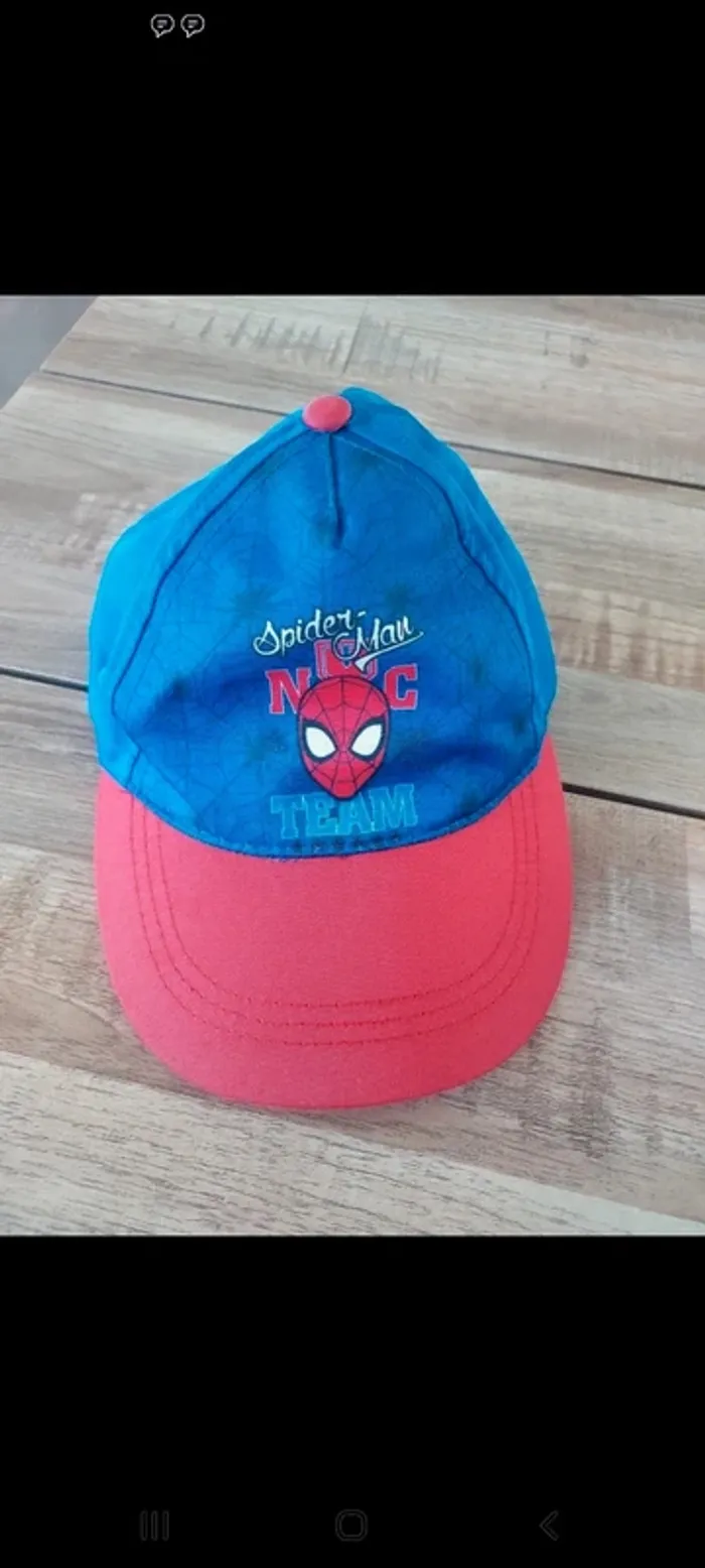 Casquette spiderman