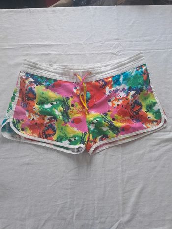 Short coloré HS