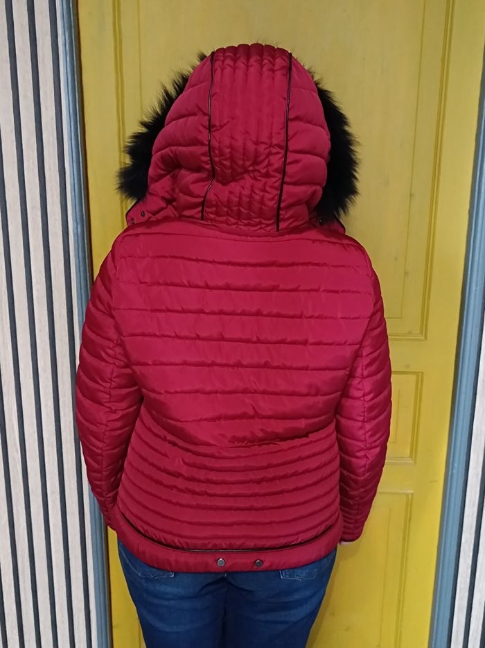 Doudoune femme bordeaux camaïeu t 40 42. 20€00 - photo numéro 5