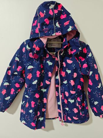 Veste enfant à capuche - doublée polaire - motif
animaux- bon état