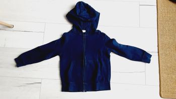 Vêtement garçon gilet à capuche bleu marine H&M 6 ans