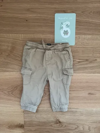 Pantalon « cargo » beige