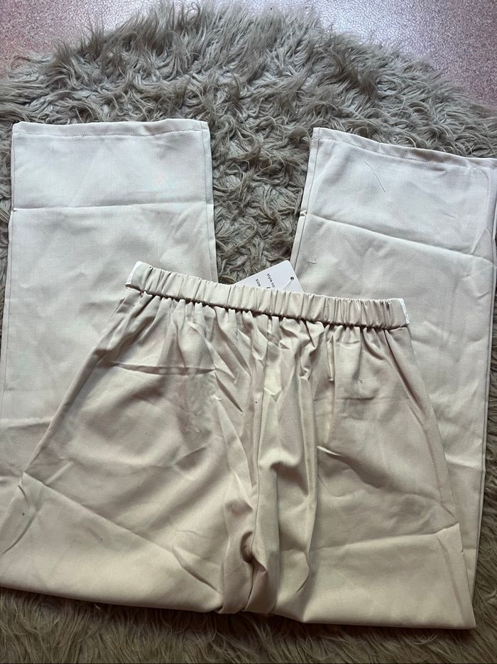 Pantalon beige - photo numéro 2