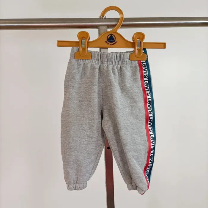 Jogging gris bébé Levi’s avec bandes logo taille 6 mois A906 - photo numéro 4