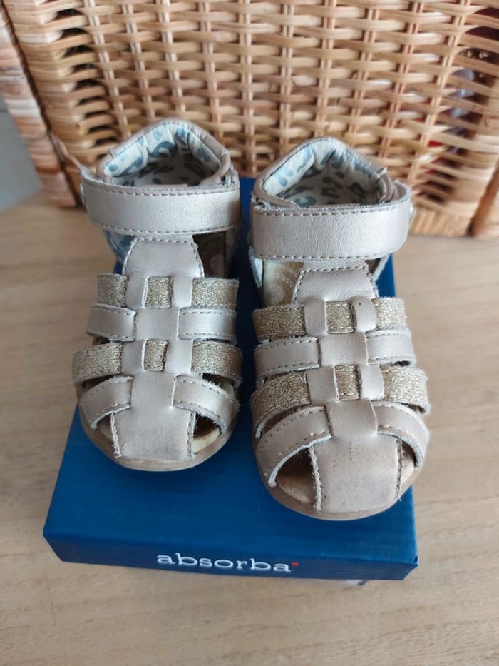 Sandale absorba pointure 20 bon état - photo numéro 2