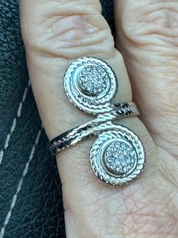 Bague réglable acier inoxydable argent 2 pavés ronds cristaux