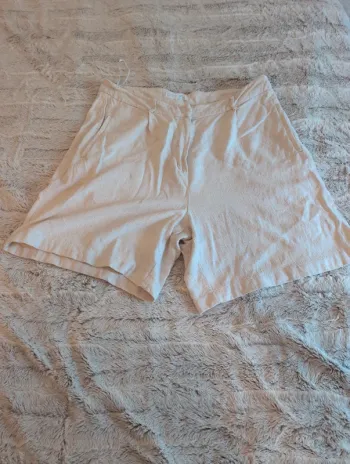 Short femme taille 44 primark