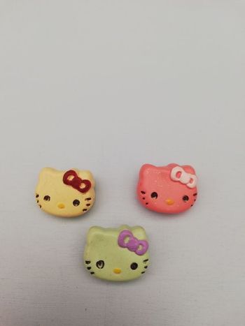 Lot de trois broches