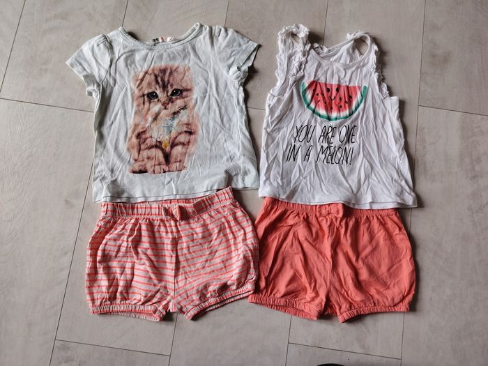 Lot de 2 ensembles 18 mois