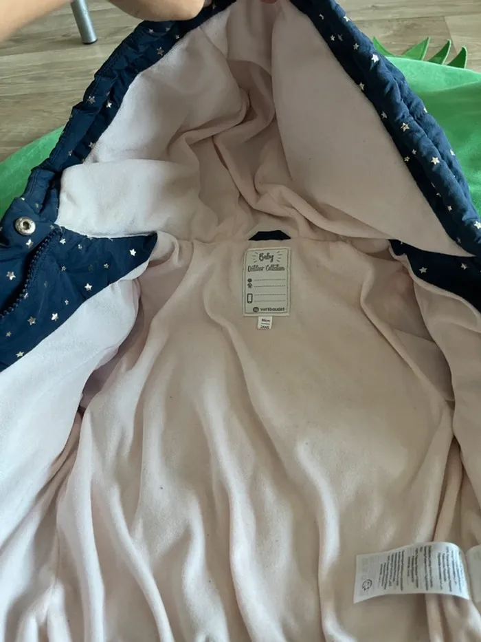 Doudoune bleu avec étoiles 2ans - photo numéro 9