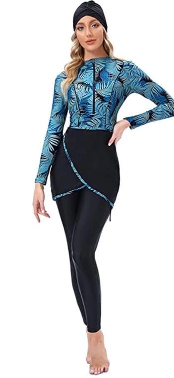 Ce maillot de bain 3 pièces (haut+bonnnet+pantalon)