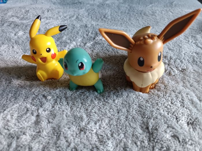 Lot de 3 figurines Pokémon – Pikachu, Carapuce & Évoli ⚡✨ - photo numéro 2