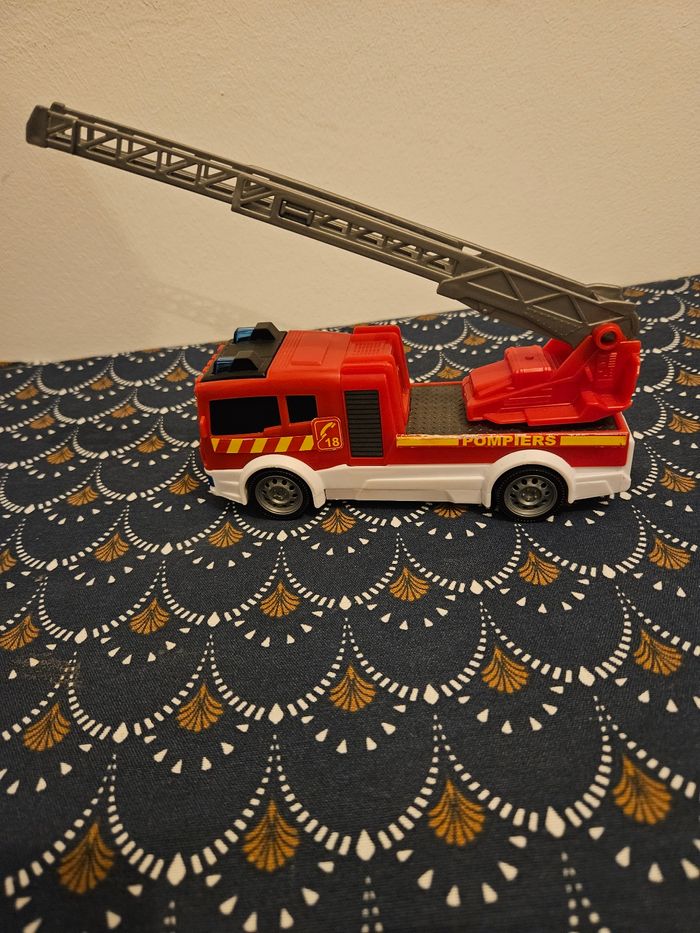 Lot de 3 vehicules police pompiers et samu - photo numéro 6