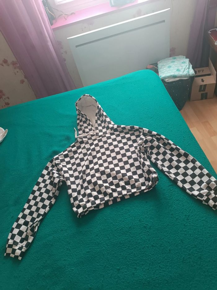Sweat à capuche taille L