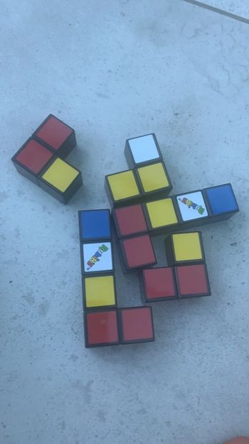 Jouet rubiks figurine
