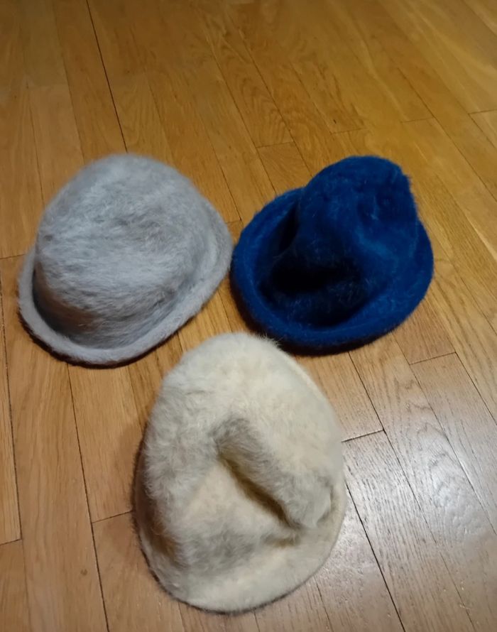 Chapeaux