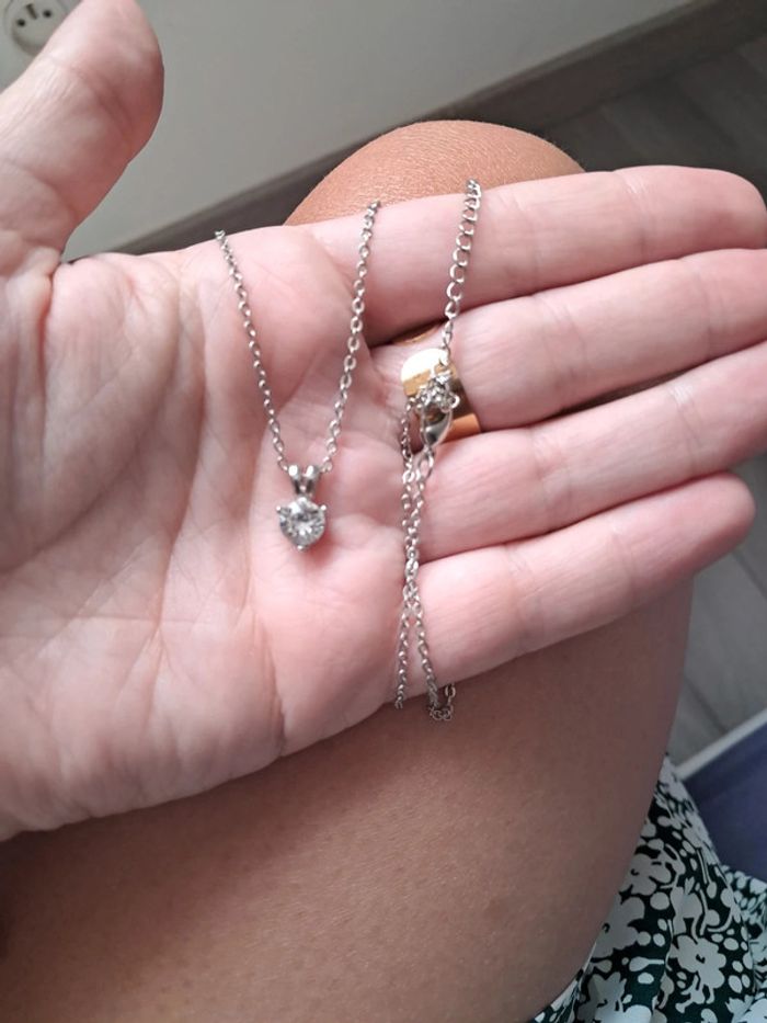 Collier et pendentif