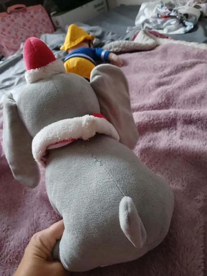 Peluche dumbo de noel - photo numéro 2