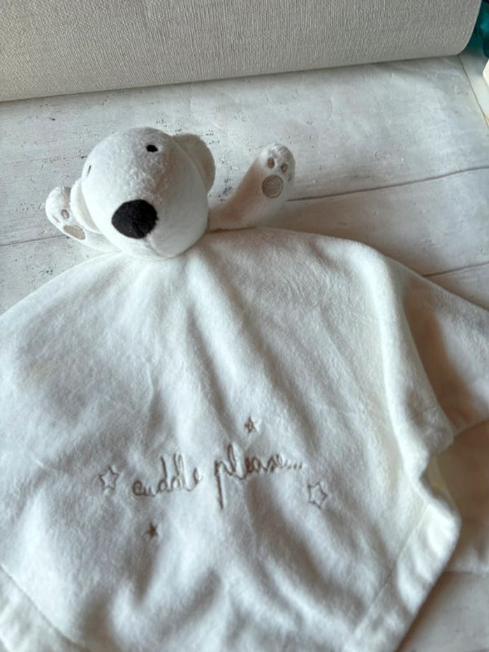Early days Doudou plat ours 🐻 blanc cuddle please - photo numéro 4