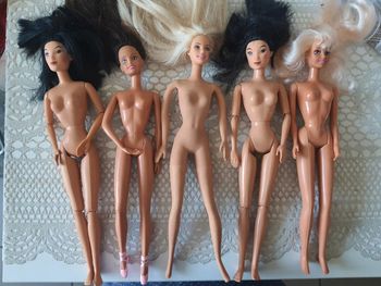 Lot de 5 barbies