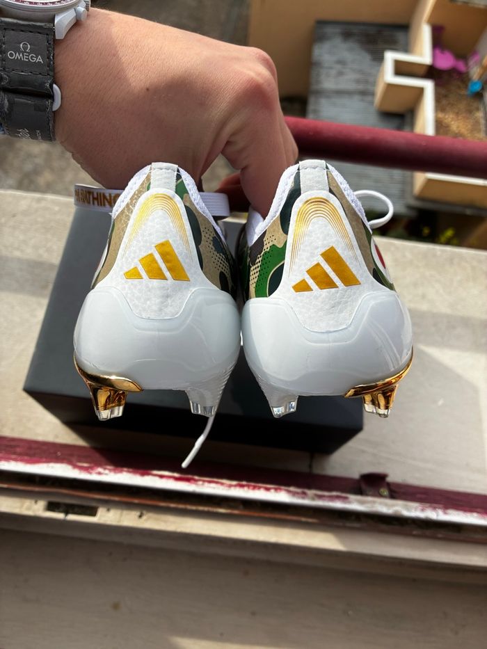 Crampons Adidas x Bape Predator - Taille 44 - Neufs - photo numéro 7