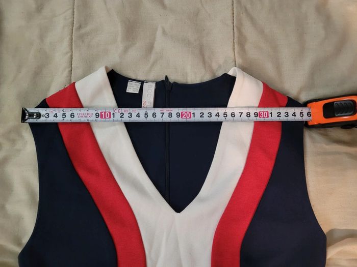 Robe chic droite près du corps - photo numéro 8