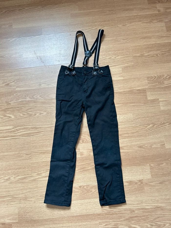 Pantalon à bretelle 5 ans