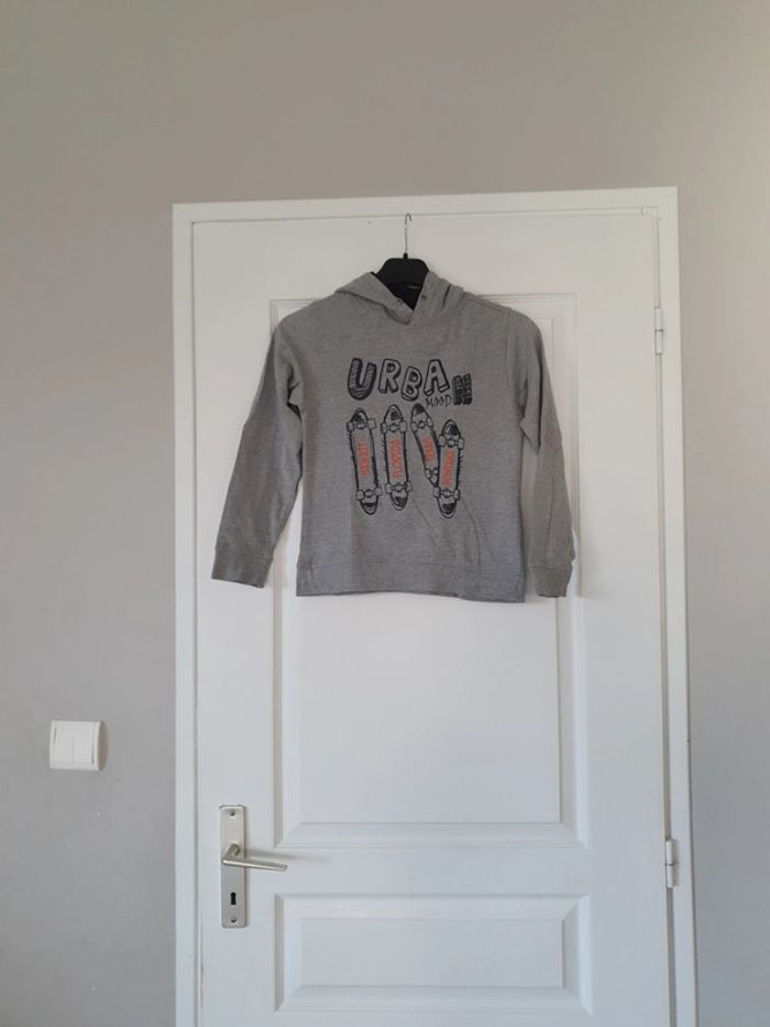 Sweat à capuche garçon 8 ans LC4