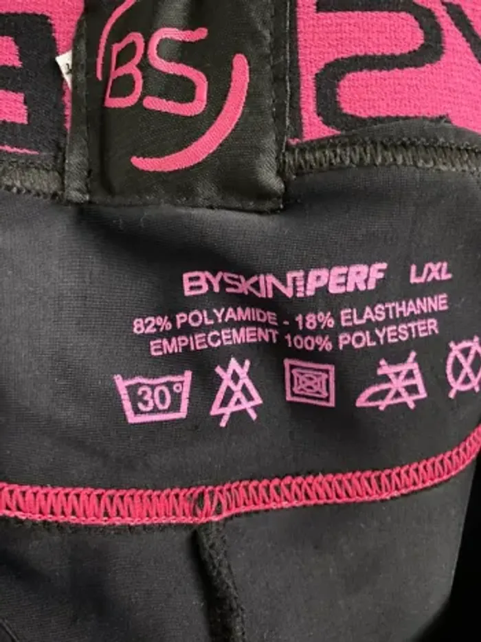 Legging sport rose et noir Byskinperf - photo numéro 7