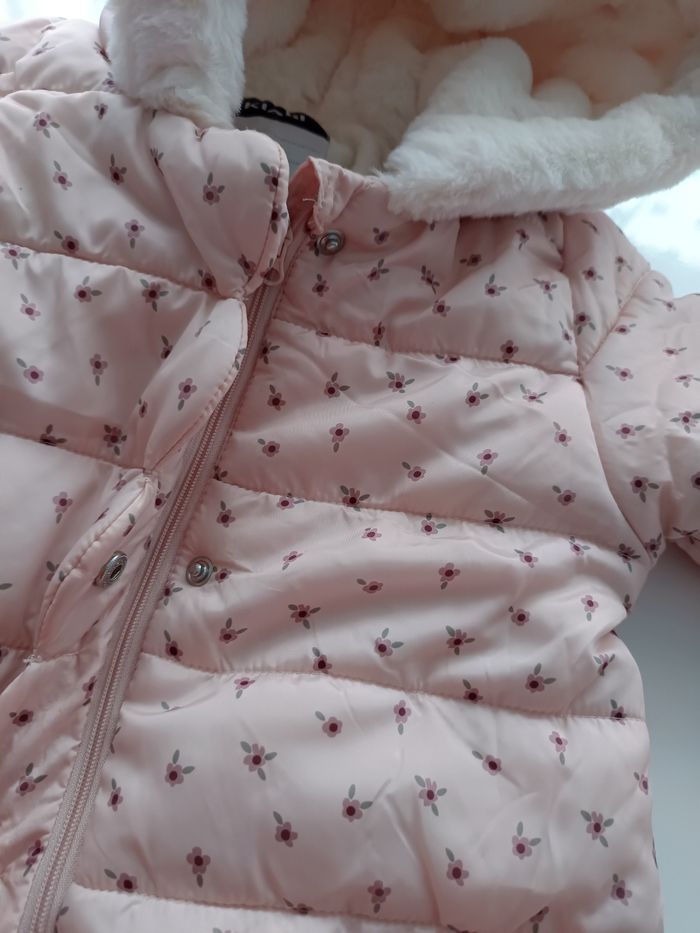 Combinaison pilote bébé fille KIABI 9 mois – Rose à fleurs – Doublure polaire chaude – Hiver - photo numéro 5