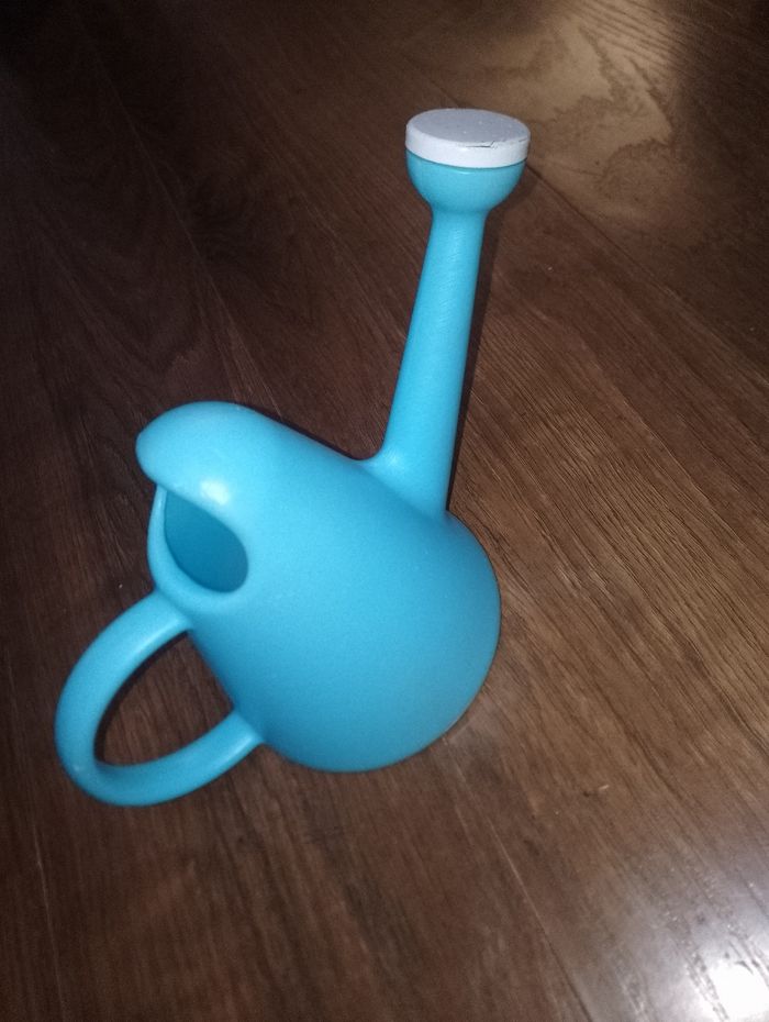 Arrosoir bleu - photo numéro 2