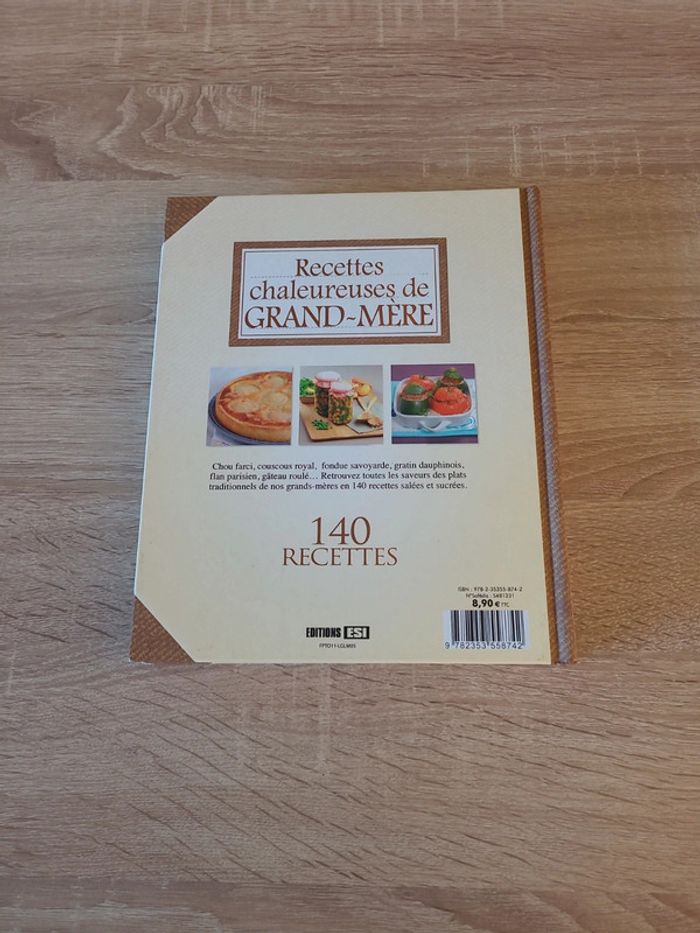Livre recette "Recettes chaleureuses de grand-mère" - photo numéro 2