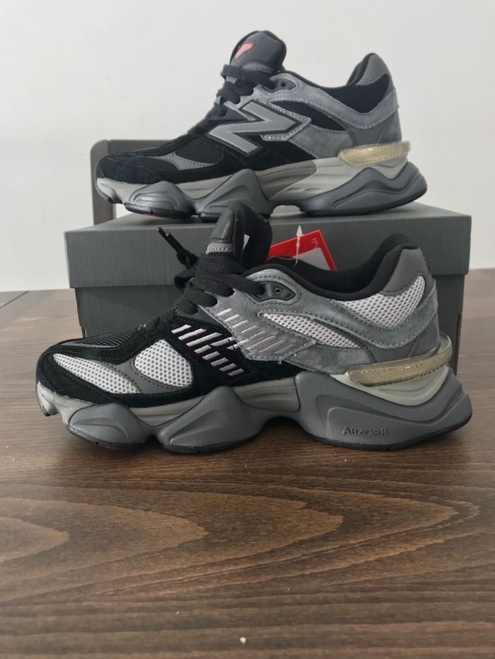 New balance 9060 jamais porté taille 41