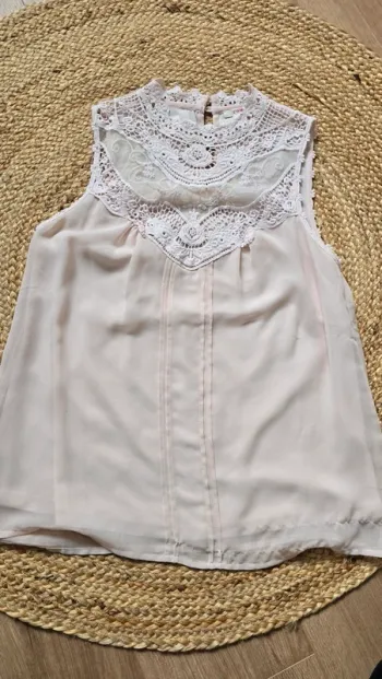Top rose pale camaieu taille 36 dentelle tule blouse chemisier