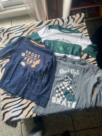 Lot 3 tee-shirts manches longues kiabi