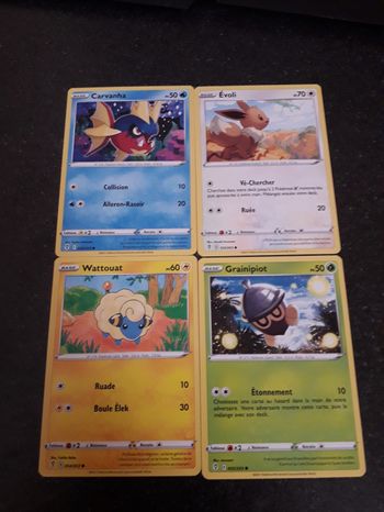 Carvanha + Évoli + Wattouat +Grainipiot lot de 4 cartes Pokémon neuves