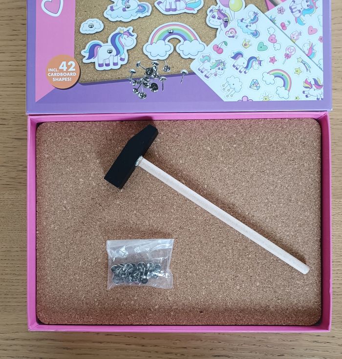 Jeu de clous et marteau avec décor licorne 4 ans + - photo numéro 4