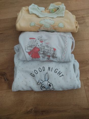 Lot 3 pyjamas