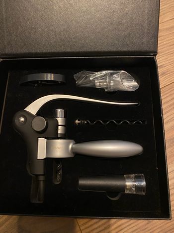 Coffret ouvre bouteille et accessoires Levin